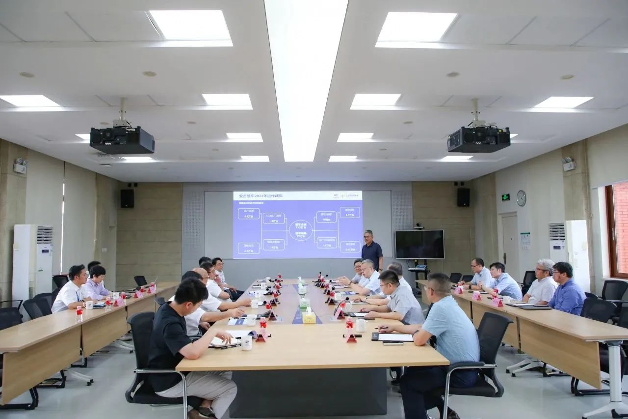 深化战略合作，共绘物流新蓝图 | 威廉希尔williamhill总经理庄菁雄一行访问上汽通用五菱